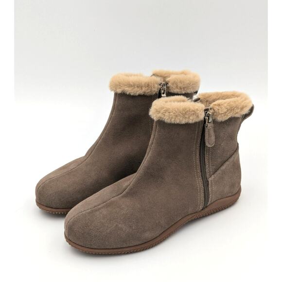 Soft Walk Helena women's ankle boots Stone Suede size US7 - Picture 1 of 11
